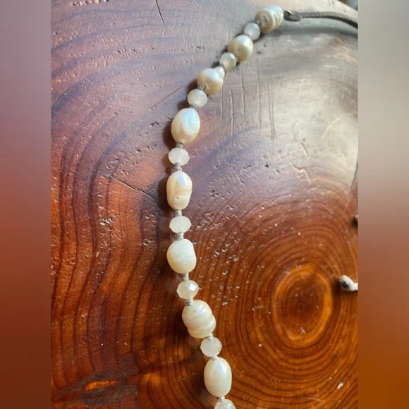 Natural Freshwater Pearl Necklace - Picture 5 of 12